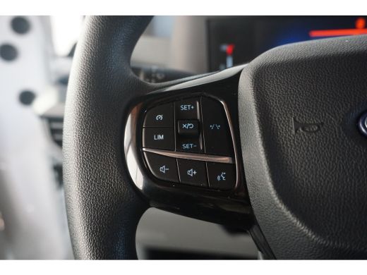 Ford Transit Custom 280 2.0 TDCI L1H1 Trend | 2 zitplaatsen rechtsvoor | Achteruitrijcamera | Airco (automatisch) ActivLease financial lease