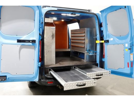 Ford Transit Custom 340 2.0 TDCI 130pk E6 L1H1 Trend Airco/Inrichting/2x Schuifdeur 11-2018 ActivLease financial lease