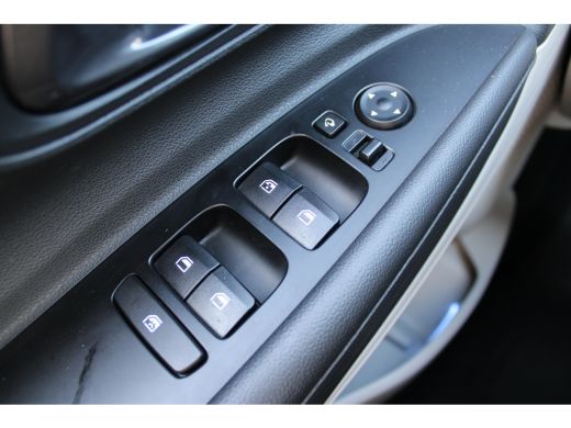 Hyundai i20 1.0 T-GDI Premium | Achteruitrijcamera | Airco (automatisch) | Lichtmetalen velgen 17" ActivLease financial lease