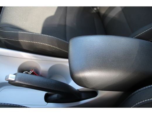 Hyundai i20 1.0 T-GDI Premium | Achteruitrijcamera | Airco (automatisch) | Lichtmetalen velgen 17" ActivLease financial lease