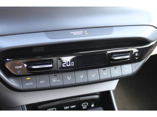 Hyundai i20 1.0 T-GDI Premium | Achteruitrijcamera | Airco (automatisch) | Lichtmetalen velgen 17" ActivLease financial lease