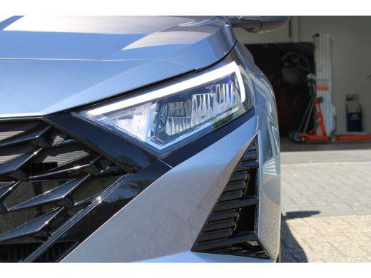 Hyundai i20 1.0 T-GDI Premium | Keyless entry | Lichtmetalen velgen 17" | Metaal-/micakleur ActivLease financial lease