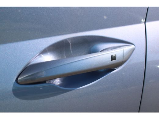 Hyundai i20 1.0 T-GDI Premium | Keyless entry | Lichtmetalen velgen 17" | Metaal-/micakleur ActivLease financial lease