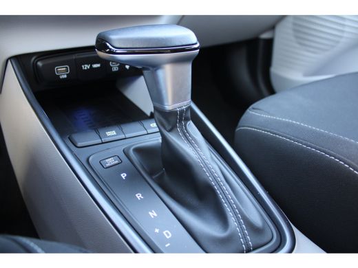 Hyundai i20 1.0 T-GDI Premium | Keyless entry | Lichtmetalen velgen 17" | Metaal-/micakleur ActivLease financial lease