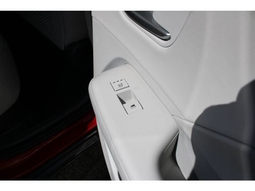 Hyundai Kona 1.6 GDI HEV Premium Sky | Achterruitverwarming | Extra getint glas | Keyless entry ActivLease financial lease