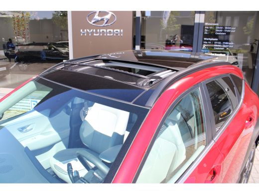 Hyundai Kona 1.6 GDI HEV Premium Sky | Achterruitverwarming | Extra getint glas | Keyless entry ActivLease financial lease