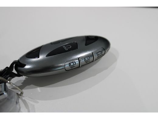 Hyundai Kona 1.6 GDI HEV Premium Sky | Achterruitverwarming | Extra getint glas | Keyless entry ActivLease financial lease