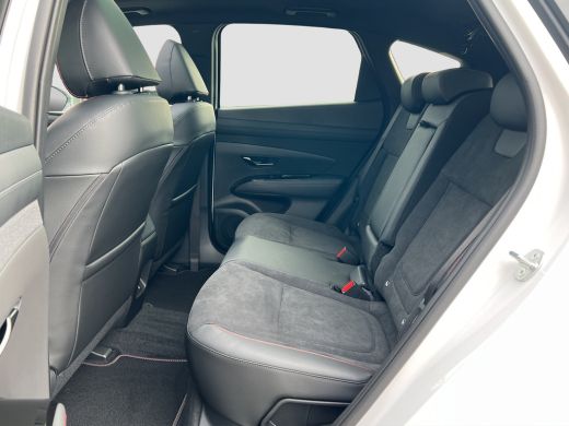 Hyundai Tucson 1.6 T-GDI PHEV 252pk N-Line Sky Business | Schuifdak | Dodehoekdetectie | Stoelverwarming | Stuur... ActivLease financial lease