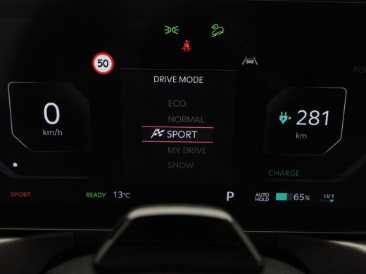 Kia EV9 Plus 99.8 kWh 276 Pk 7-Persoons | Trekhaak | 360&deg; Camera | Panoramadak | Stoelverwarming & Ventil... ActivLease financial lease