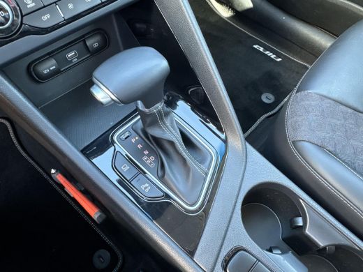 Kia Niro 1.6 GDi Hybrid DynamicLine Navigatie | Achteruitrijcamera | Trekhaak ActivLease financial lease