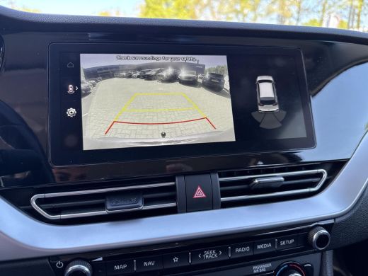 Kia Niro 1.6 GDi Hybrid DynamicLine Navigatie | Achteruitrijcamera | Trekhaak ActivLease financial lease