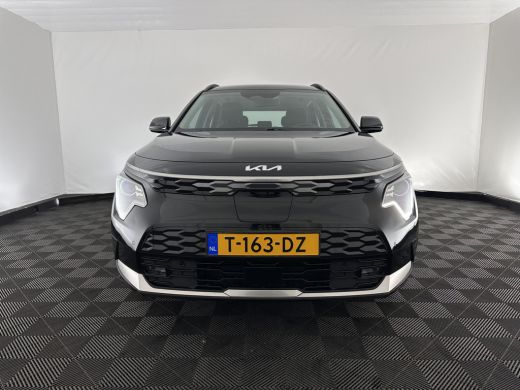 Kia Niro EV DynamicLine 64.8 kWh [ 3-Fase-11kW] {SOH-100%} (INCL-BTW) *LEATHER-FABRIC | ADAPTIVE-CRUISE | DIG... ActivLease financial lease
