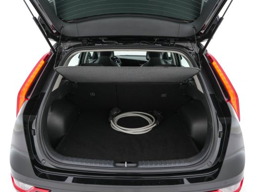 Kia Niro EV DynamicLine 64.8 kWh [ 3-Fase-11kW ] {SOH-100%} (INCL-BTW) *LEATHER-FABRIC | ADAPTIVE-CRUISE | DI... ActivLease financial lease