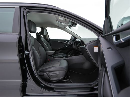 Kia Niro EV DynamicLine 64.8 kWh [ 3-Fase-11kW ] {SOH-100%} (INCL-BTW) *LEATHER-FABRIC | ADAPTIVE-CRUISE | DI... ActivLease financial lease