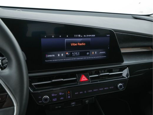 Kia Niro EV DynamicLine 64.8 kWh [ 3-Fase-11kW ] {SOH-100%} (INCL-BTW) *LEATHER-FABRIC | ADAPTIVE-CRUISE | DI... ActivLease financial lease