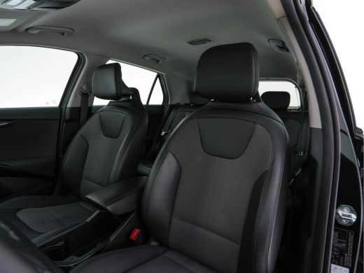 Kia Niro EV DynamicLine 64.8 kWh [ 3-Fase-11kW ] {SOH-100%} (INCL-BTW) *LEATHER-FABRIC | ADAPTIVE-CRUISE | DI... ActivLease financial lease