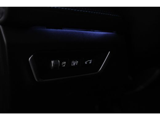 Lynk & Co 01 1.5 Full black, Panoramadak, 360 Camera, Apple Carplay, Trekhaak ActivLease financial lease