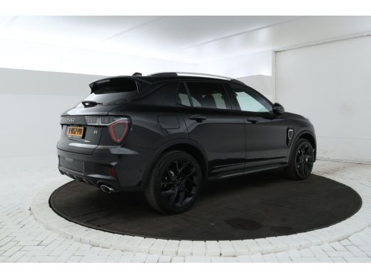 Lynk & Co 01 1.5 Full black, Panoramadak, 360 Camera, Apple Carplay, Trekhaak ActivLease financial lease