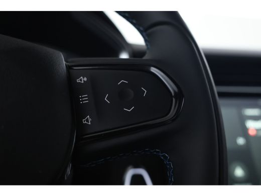 Lynk & Co 01 1.5 Full black, Panoramadak, 360 Camera, Apple Carplay, Trekhaak ActivLease financial lease