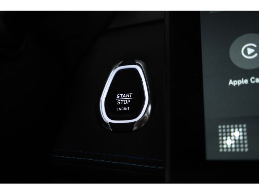 Lynk & Co 01 1.5 Full black, Panoramadak, 360 Camera, Apple Carplay, Trekhaak ActivLease financial lease