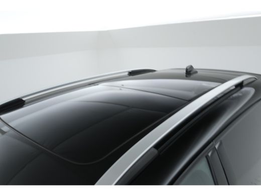 Lynk & Co 01 1.5 Full black, Panoramadak, 360 Camera, Apple Carplay, Trekhaak ActivLease financial lease