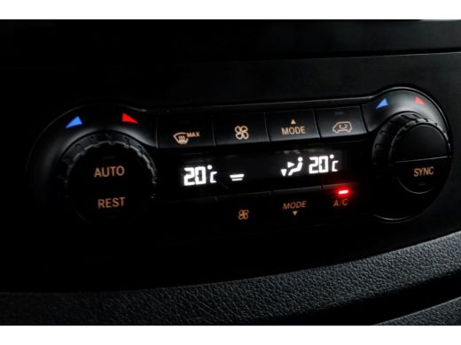 Mercedes-Benz Vito 116 CDI 163pk 9G Automaat Lang 4x4 ZG2 D.C. LED/Navi/Camera 06-2022 ActivLease financial lease