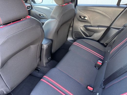 Opel Corsa 1.2 GS Line | Stoel + Stuurverwarming | Camera | Cruise Control | Navigatie | Apple Carplay / And... ActivLease financial lease