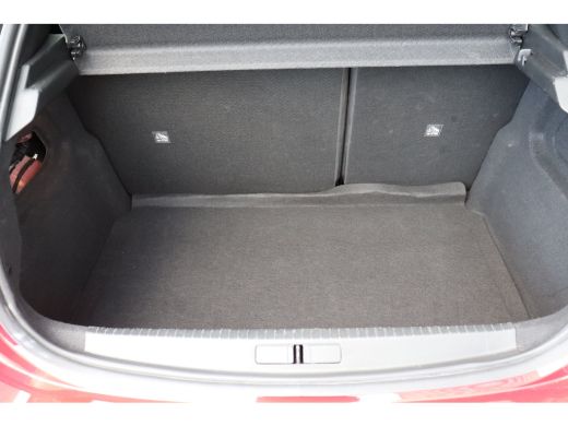 Opel Corsa 1.2 TURBO 100PK GS AUTOMAAT / NAVI / LEDER / AIRCO / LED / PDC / 16" LMV / CAMERA / 1E EIGENAAR /... ActivLease financial lease