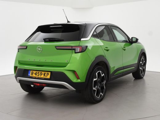 Opel Mokka-e ULTIMATE 50 KWH TWO TONE 94% SOH + LEDER/ALCANTARA | STOEL/STUURVERW. | 18 INCH | MATCHA GREEN ActivLease financial lease