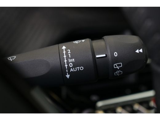 Peugeot 2008 1.2 PureTech 100 Allure | Navi | Camera | Clima | Cruise | Apple Carplay/Android Auto | Parkeerse... ActivLease financial lease