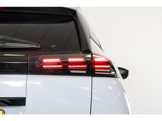 Peugeot 2008 1.2 PureTech 100 Allure | Navi | Camera | Clima | Cruise | Apple Carplay/Android Auto | Parkeerse... ActivLease financial lease