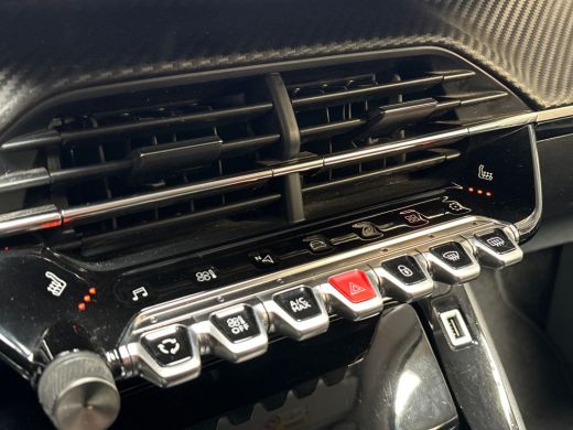 Peugeot 2008 1.2 PureTech Allure Sport (VIRTUAL COCKPIT, APPLE CARPLAY, GROOT NAVI, 360 CAMERA, KEYLESS, LEDER... ActivLease financial lease