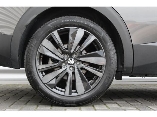 Peugeot 3008 1.2 PURETECH 130PK GT PACK AUTOMAAT / NAVI / LEDER / CLIMA / PDC / 19" LMV / CAMERA / BLACK PACK ... ActivLease financial lease
