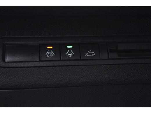 Peugeot 3008 1.2 PURETECH 130PK GT PACK AUTOMAAT / NAVI / LEDER / CLIMA / PDC / 19" LMV / CAMERA / BLACK PACK ... ActivLease financial lease