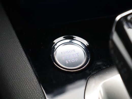 Peugeot 3008 1.6 HYbrid4 300 GT Avantage | 4WD | Achteruitrijcamera | Dodehoekdetectie | Apple Carplay/Android... ActivLease financial lease