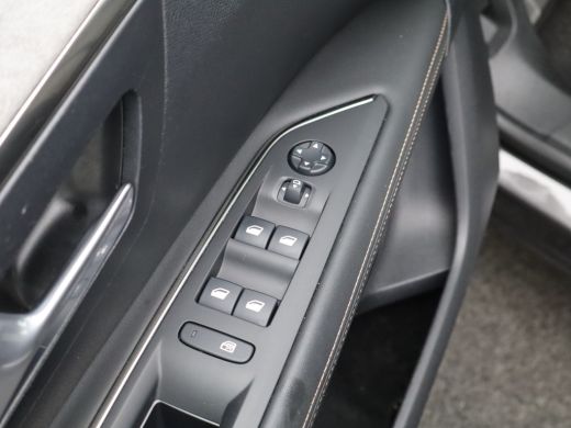 Peugeot 3008 1.6 HYbrid4 300 GT Avantage | 4WD | Achteruitrijcamera | Dodehoekdetectie | Apple Carplay/Android... ActivLease financial lease