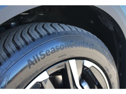 Peugeot 3008 1.6 plug-in Hybrid 195 Allure | Automaat | Navigatie | Panorama/schuifdak | Camera | All season |... ActivLease financial lease