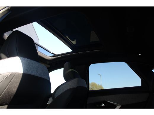Peugeot 3008 1.6 plug-in Hybrid 195 Allure | Automaat | Navigatie | Panorama/schuifdak | Camera | All season |... ActivLease financial lease
