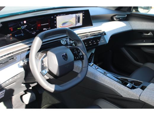 Peugeot 3008 1.6 plug-in Hybrid 195 Allure | Automaat | Navigatie | Panorama/schuifdak | Camera | All season |... ActivLease financial lease