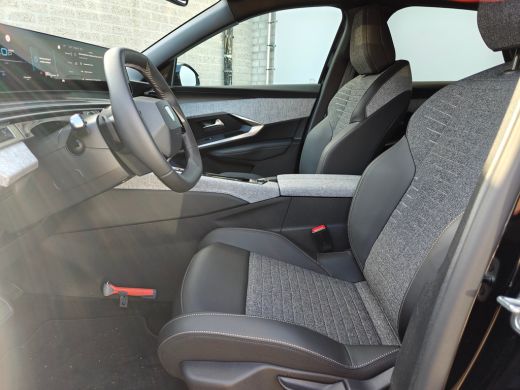 Peugeot 3008 1.6 plug-in Hybrid 195 Allure 8jaar garantie | Apple Carplay/Android Auto|telefoonintegratie prem... ActivLease financial lease