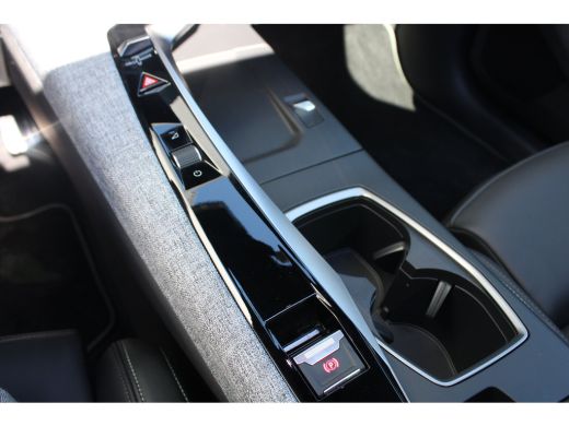 Peugeot 3008 1.6 plug-in Hybrid 195 GT Exclusive | Panorama/schuifdak | Lederen bekleding | Trekhaak | NL auto... ActivLease financial lease