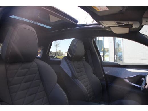 Peugeot 3008 1.6 plug-in Hybrid 195 GT Exclusive | Panorama/schuifdak | Lederen bekleding | Trekhaak | NL auto... ActivLease financial lease