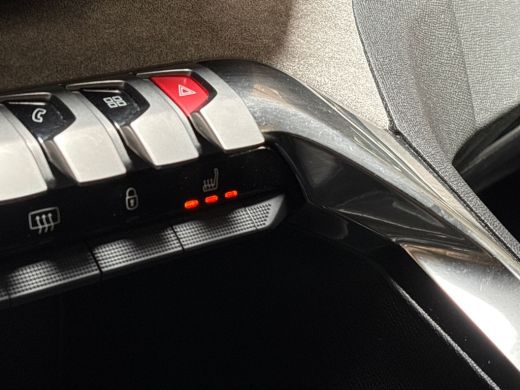 Peugeot 5008 1.2 PureTech GT-Line Automaat (MEMORY SEATS, FOCAL AUDIO, APPLE CARPLAY, 360 CAMERA, LEDER/ALCANT... ActivLease financial lease