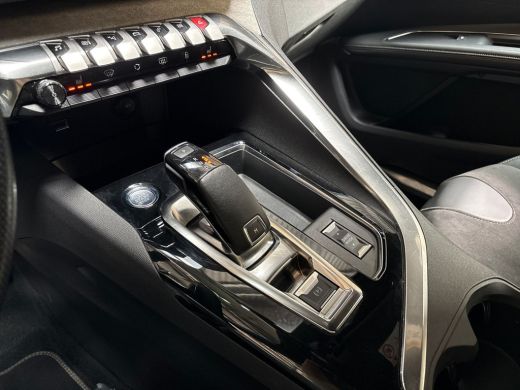 Peugeot 5008 1.2 PureTech GT-Line Automaat (MEMORY SEATS, FOCAL AUDIO, APPLE CARPLAY, 360 CAMERA, LEDER/ALCANT... ActivLease financial lease