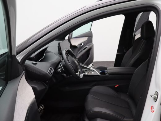 Peugeot 5008 1.6 PureTech GT Pack Business | Achteruitrijcamera | Dodehoekdetectie | Climate Control | Apple C... ActivLease financial lease