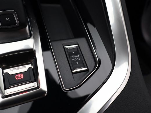 Peugeot 5008 1.6 PureTech GT Pack Business | Achteruitrijcamera | Dodehoekdetectie | Climate Control | Apple C... ActivLease financial lease