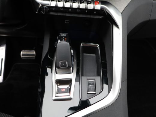 Peugeot 5008 1.6 PureTech GT Pack Business | Achteruitrijcamera | Dodehoekdetectie | Climate Control | Apple C... ActivLease financial lease