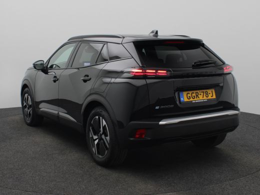 Peugeot e-2008 EV GT 54 kWh | Achteruitrijcamera | 11 kW lader | Adaptive Cruise Control ActivLease financial lease
