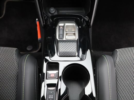 Peugeot e-2008 EV GT 54 kWh | Achteruitrijcamera | 11 kW lader | Adaptive Cruise Control ActivLease financial lease