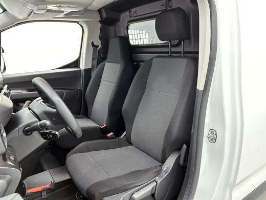 Peugeot Partner 1.2 Benzine 111PK Euro6 Premium / Airco / Navigatie / Cruise-ctr. / Schuifdeur + Raam / Radio mul... ActivLease financial lease